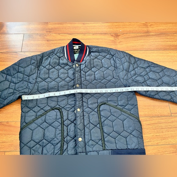 Vintage Neutral Gender Navy Quilted Bomber Jacket - Picture 12 of 14